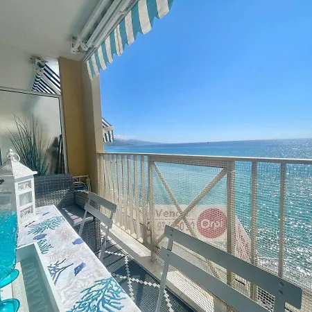 Charmant Studio Avec Terrasse Vue Mer شقة مينتون
