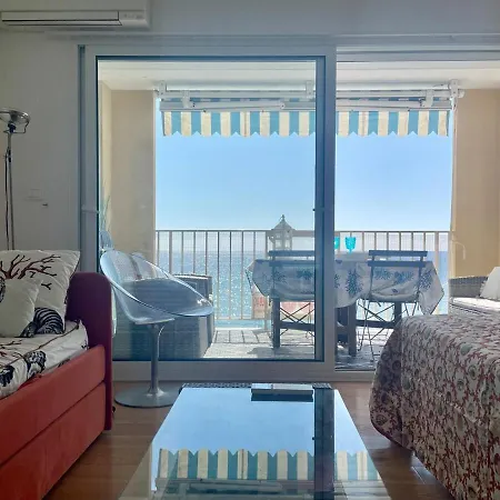 Charmant Studio Avec Terrasse Vue Mer شقة *