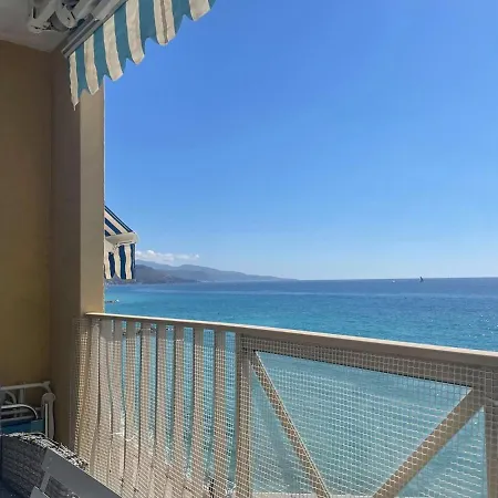 شقة Charmant Studio Avec Terrasse Vue Mer
